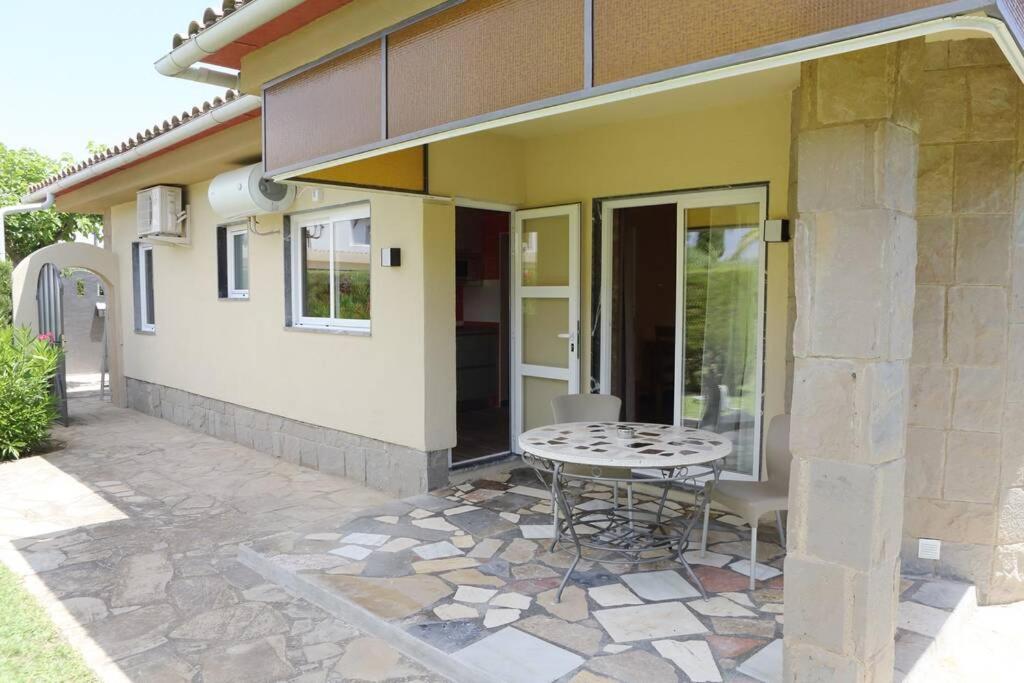 Casa vacanze Little House Near The Sea *